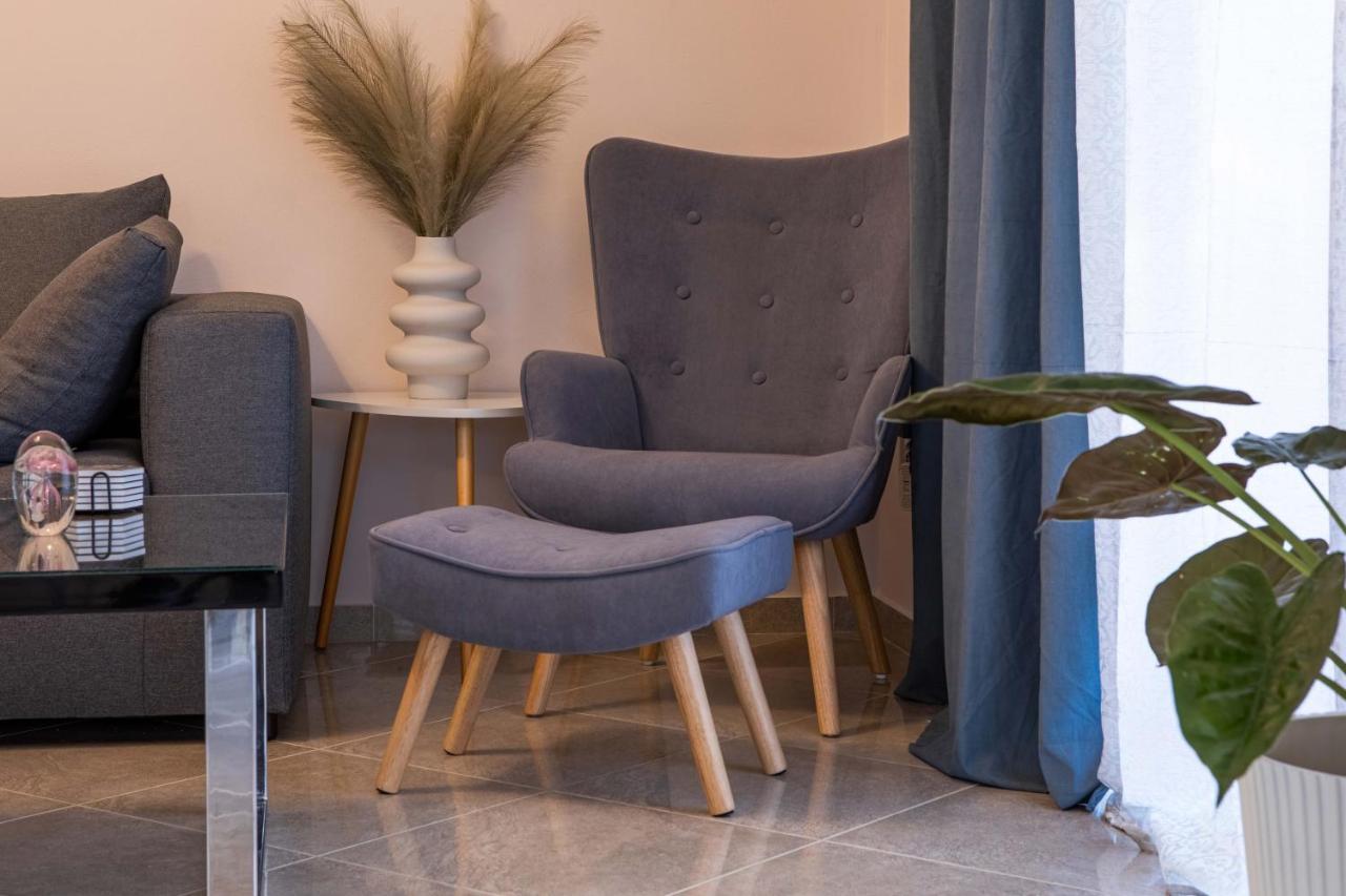 John Apartments Drepano  Luaran gambar