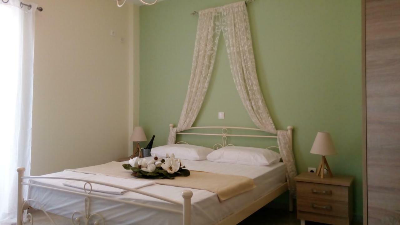 John Apartments Drepano  Luaran gambar