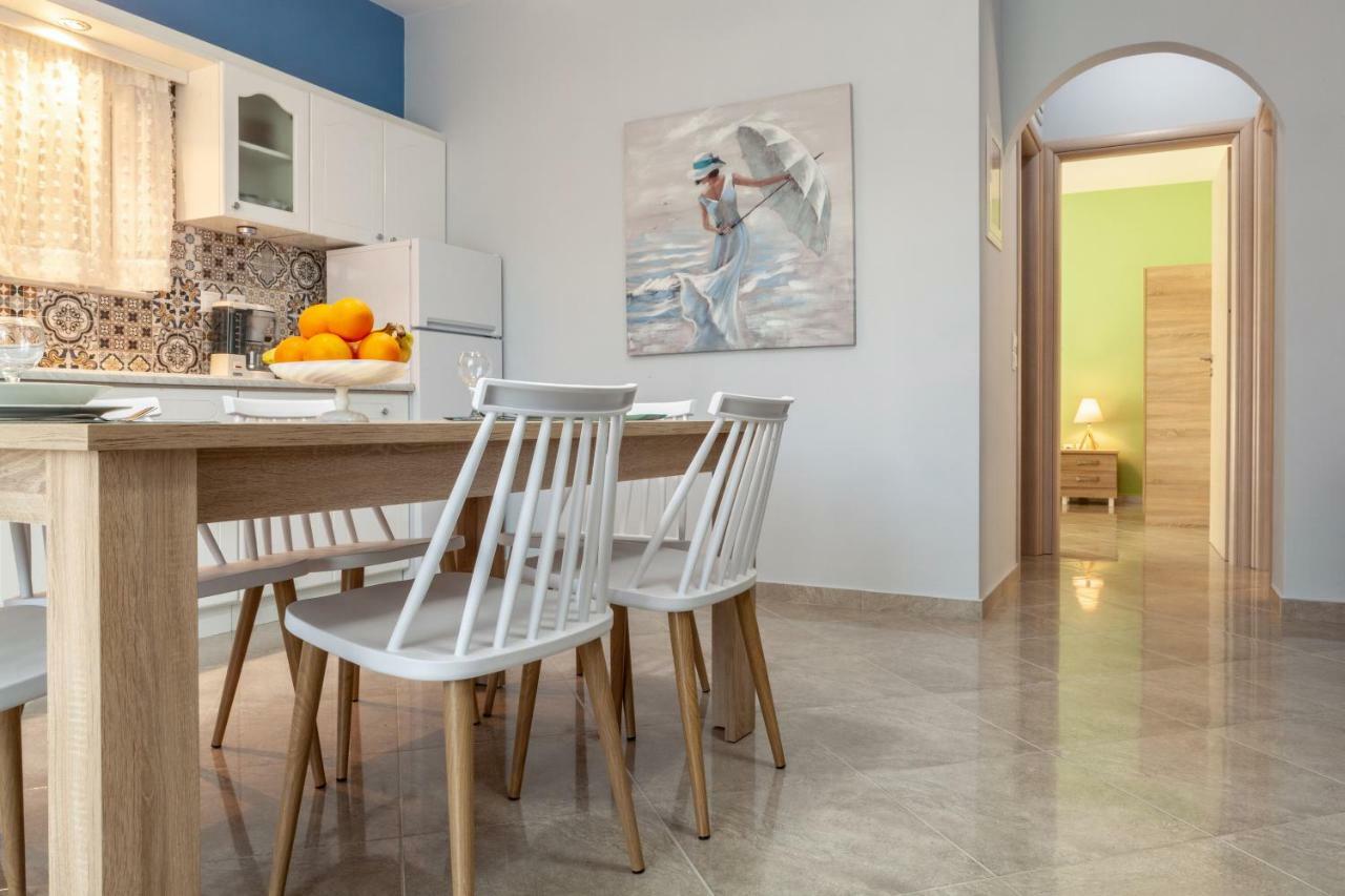 John Apartments Drepano  Luaran gambar