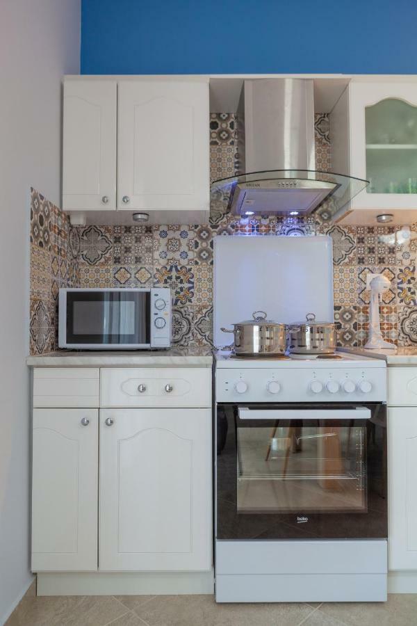 John Apartments Drepano  Luaran gambar