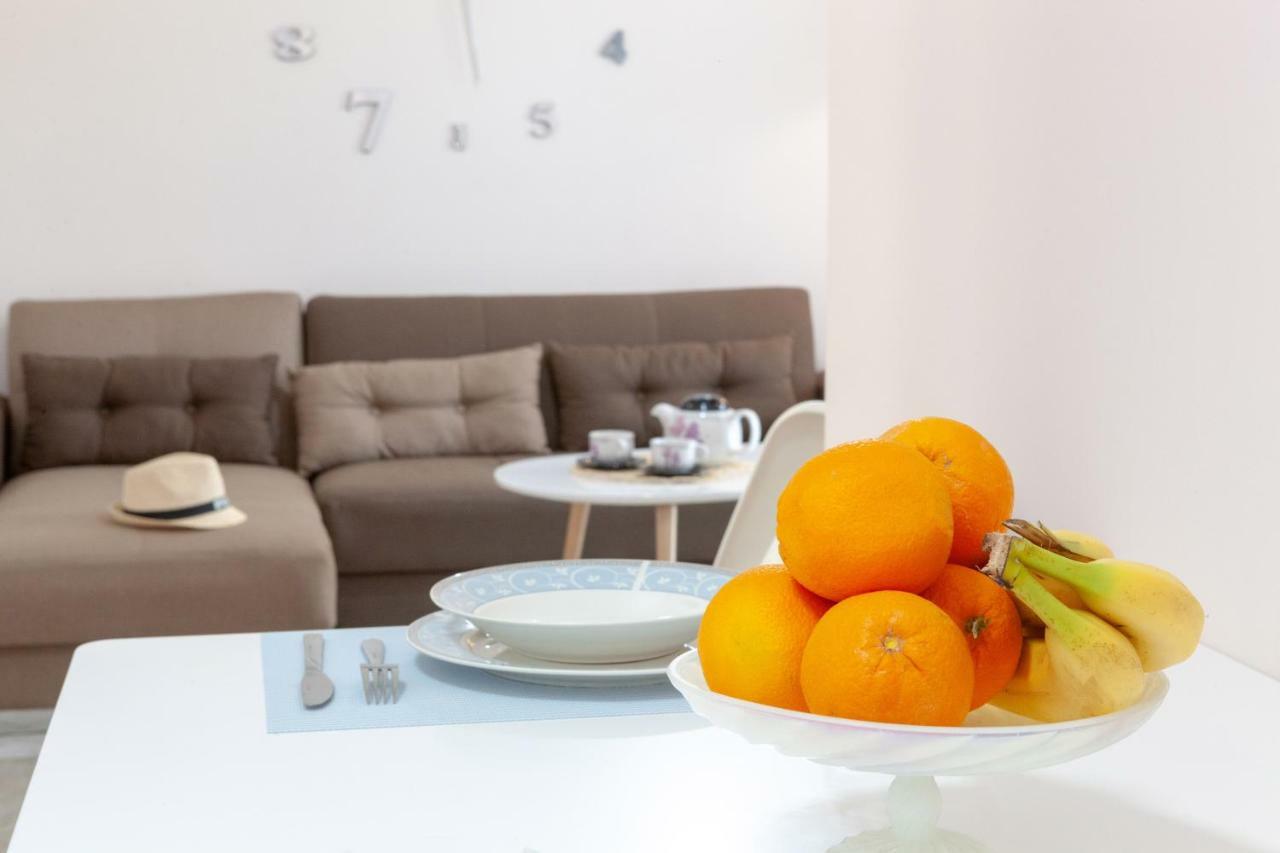 John Apartments Drepano  Luaran gambar