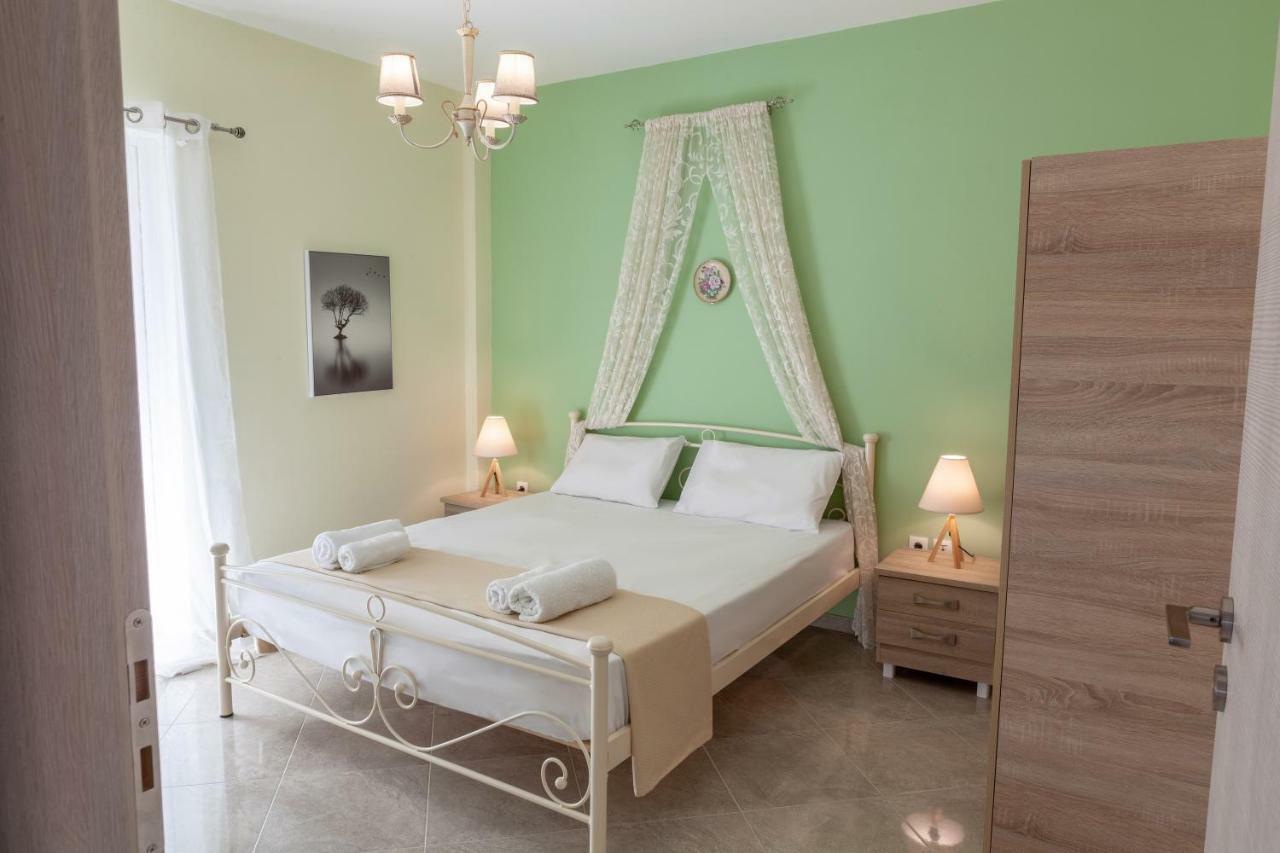 John Apartments Drepano  Luaran gambar